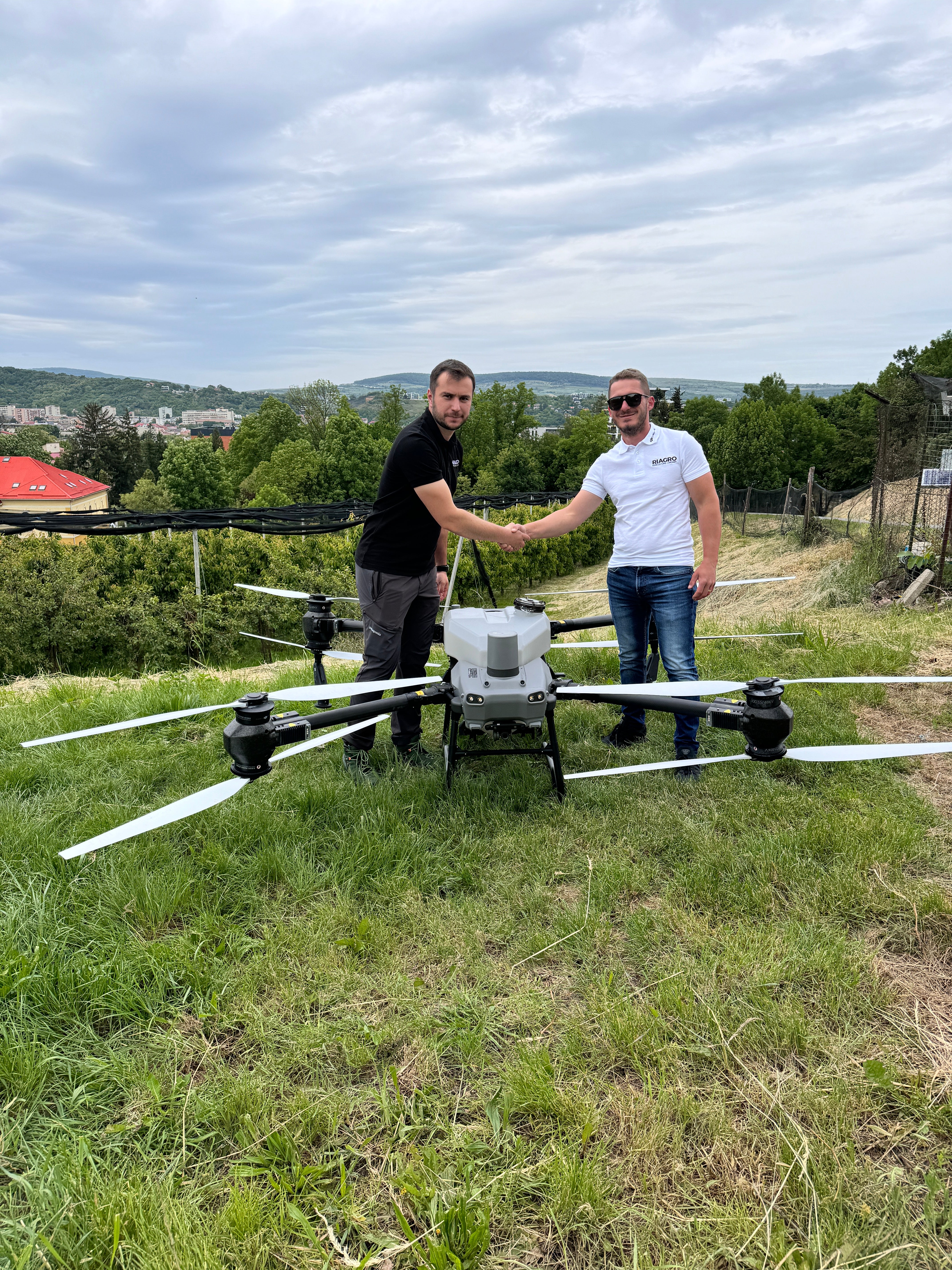 Drona Agricolă - DJI Agras T50