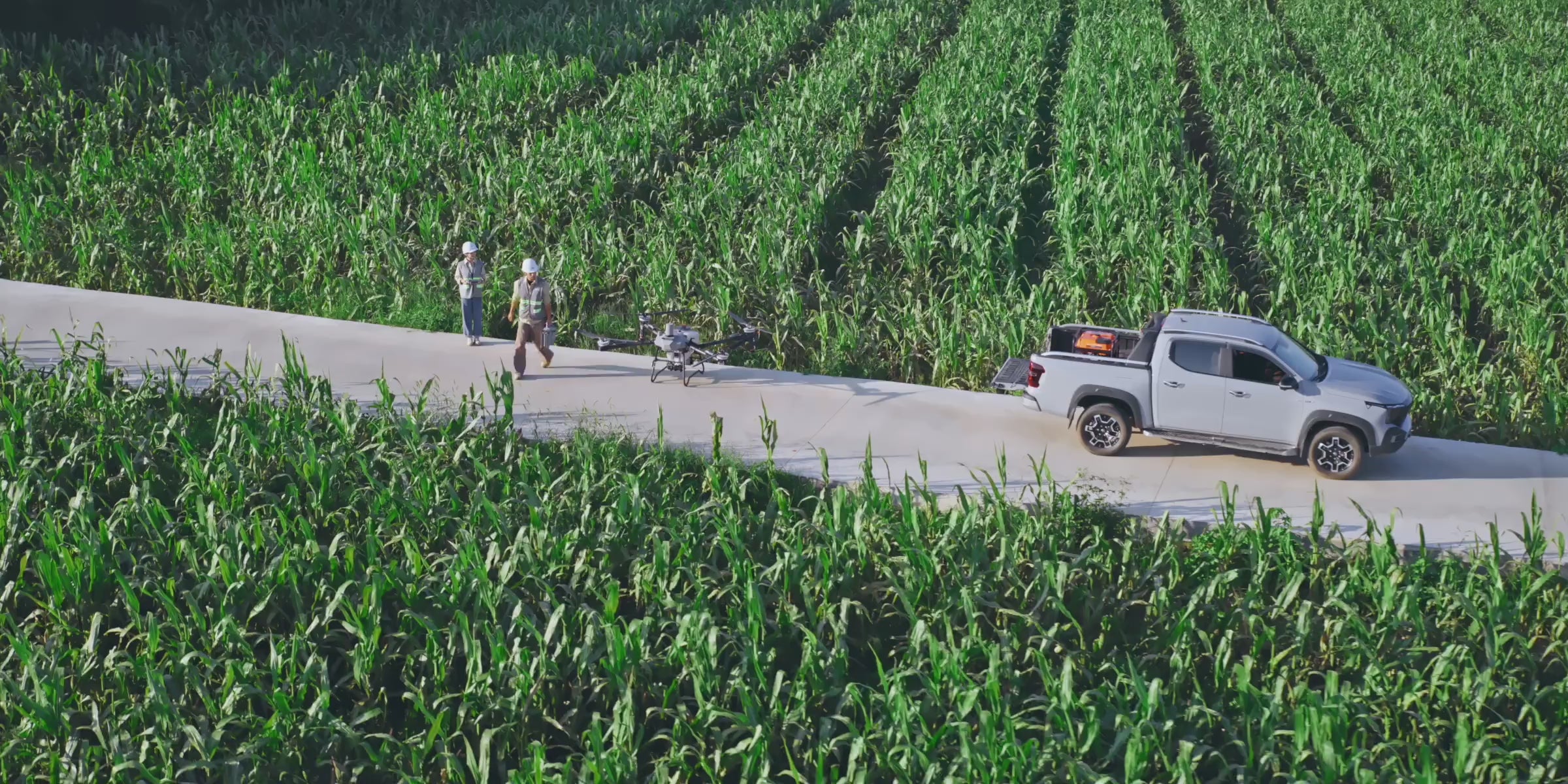 Încărcare video: Noua Dronă Agricolă DJI Agras T70P